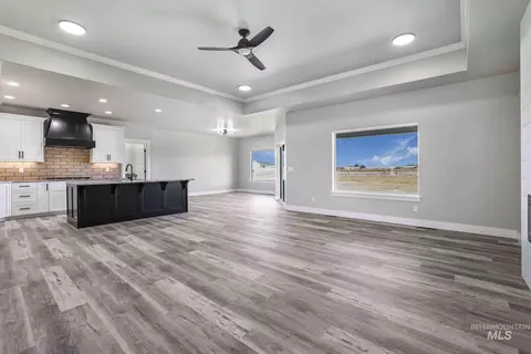 Living - 582 Moonbeam Way, Twin Falls, ID 83301 photo 1 of 7