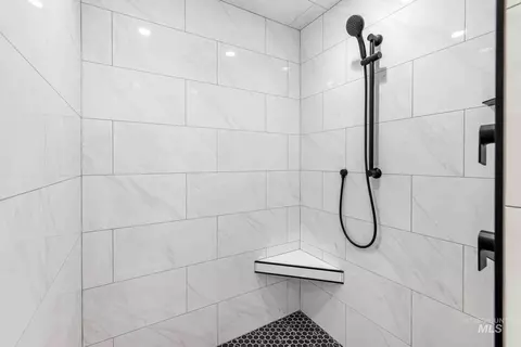 Bath - 582 Moonbeam Way, Twin Falls, ID 83301 photo 3 of 3