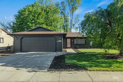 8181 W Canterbury Ct, Boise, ID 83704