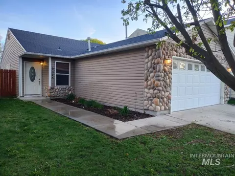 9375 W Hearthside Dr, Boise, ID 83709 photo 2
