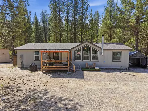 17 Mountain Meadow Rd, Idaho City, ID 83631