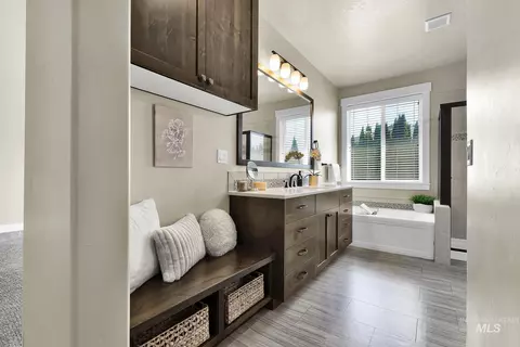 Other - 904 N Tullshire Way, Eagle, ID 83616 photo 7 of 15