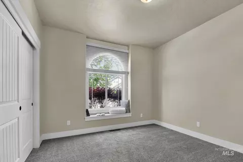 Bedroom - 904 N Tullshire Way, Eagle, ID 83616 photo 3 of 4