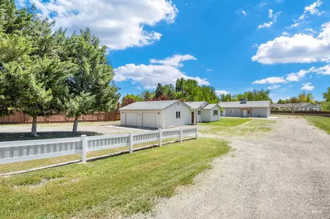11761 Moss Ln, Nampa, ID 83651