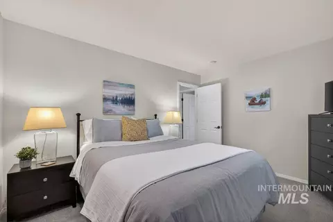 Bedroom - 1007 Evergreen Dr, Mccall, ID 83638 photo 2 of 3
