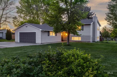 10990 W Highlander Dr, Boise, ID 83709
