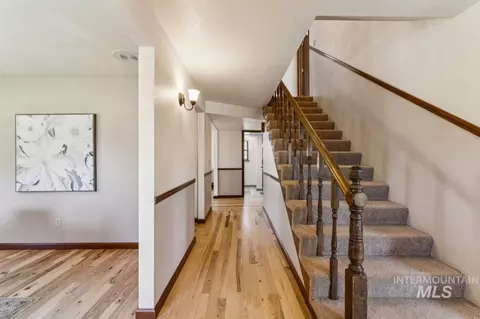 Entry Way - 14906 Eagle Dr, Caldwell, ID 83607 photo 3 of 5