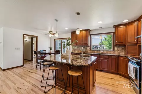Kitchen - 14906 Eagle Dr, Caldwell, ID 83607 photo 4 of 4