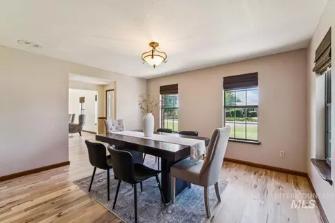 Dining - 14906 Eagle Dr, Caldwell, ID 83607 photo 1 of 4