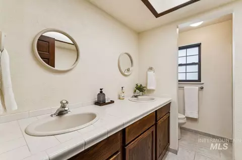 Bath - 14906 Eagle Dr, Caldwell, ID 83607 photo 2 of 3