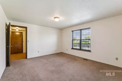 Bedroom - 14906 Eagle Dr, Caldwell, ID 83607 photo 4 of 5