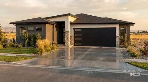 10734 W Lahinch Ln, Kuna, ID 83634