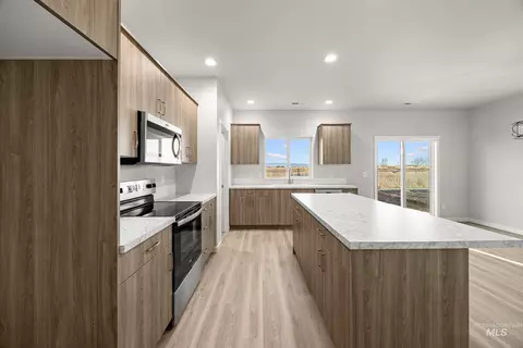Kitchen - 2519 W Fallon Lp, Nampa, ID 83651 photo 5 of 7