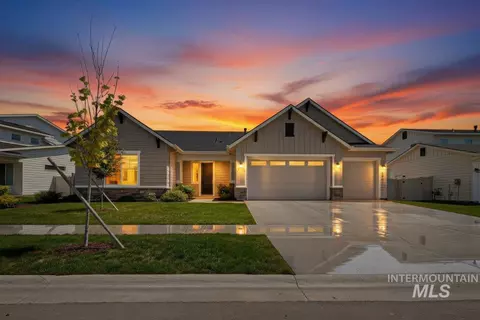 5901 W Copperstone Ct, Meridian, ID 83646