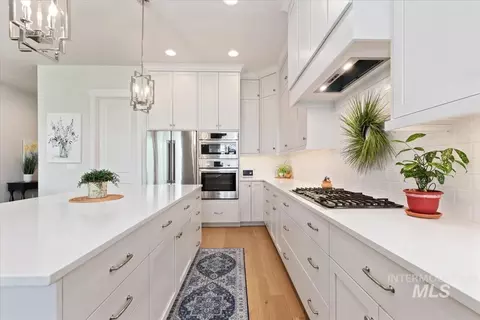 Kitchen - 7310 W Palamas Dr, Eagle, ID 83616 photo 3 of 4