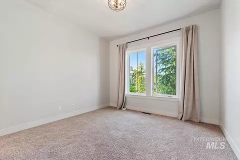 Bedroom - 7310 W Palamas Dr, Eagle, ID 83616 photo 2 of 4