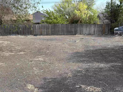 129 Austin Ave, Twin Falls, ID 83301