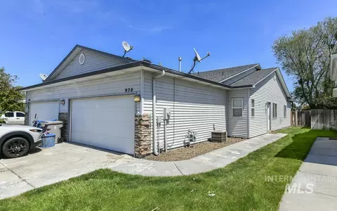 920 S Diamond St, Nampa, ID 83686