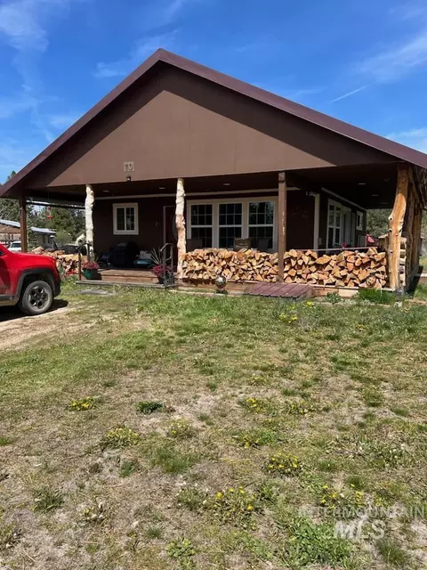 70 E Prairie Rd, Prairie, ID 83647