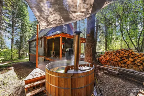 Exterior - 1221 Fox Rd, Cascade, ID 83611 photo 9 of 24