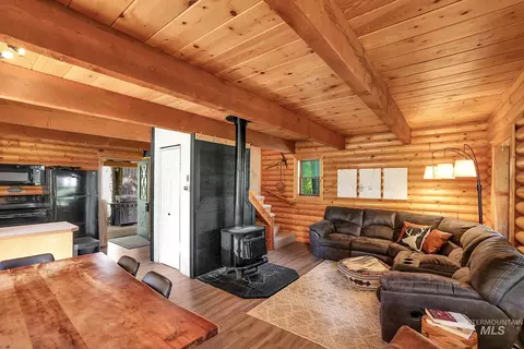 Living - 1221 Fox Rd, Cascade, ID 83611 photo 1 of 2