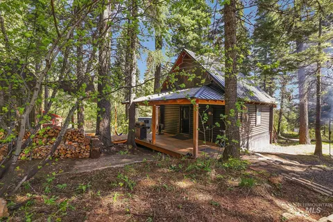 Exterior - 1221 Fox Rd, Cascade, ID 83611 photo 12 of 24