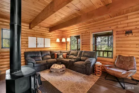 Living - 1221 Fox Rd, Cascade, ID 83611 photo 2 of 2