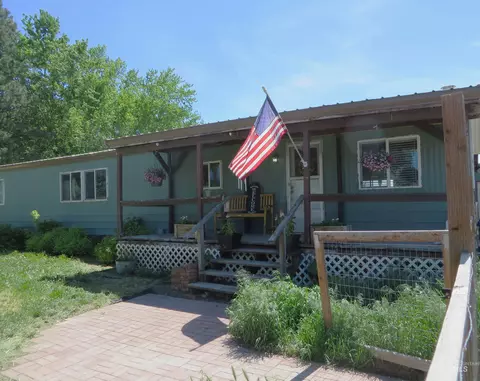 937 Indianhead Rd, Weiser, ID 83672