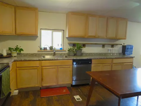 Kitchen - 937 Indianhead Rd, Weiser, ID 83672 photo 3 of 3