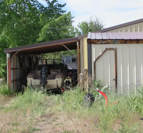 Exterior - 937 Indianhead Rd, Weiser, ID 83672 photo 7 of 9