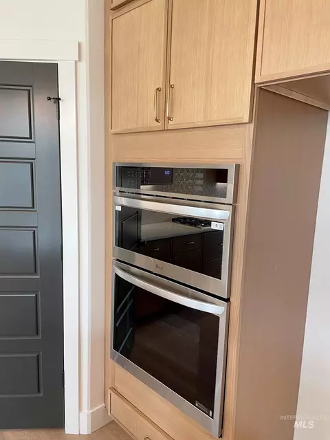 Kitchen - 783 Kamiah Rd, Twin Falls, ID 83301 photo 3 of 3