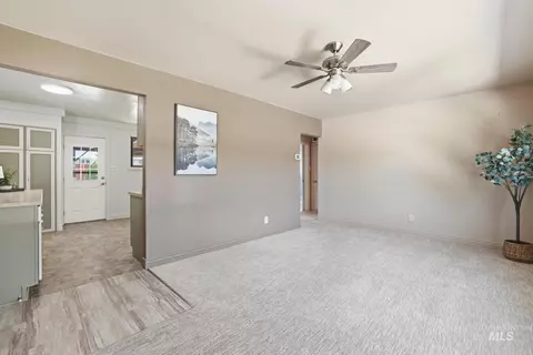 Living - 1984 Maple Ave, Twin Falls, ID 83301 photo 2 of 3