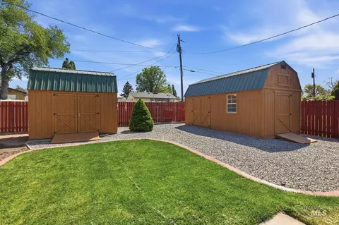 Exterior - 1984 Maple Ave, Twin Falls, ID 83301 photo 7 of 13