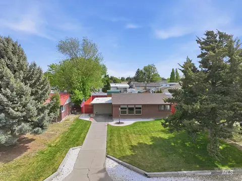 View/Area - 1984 Maple Ave, Twin Falls, ID 83301 photo 1 of 16