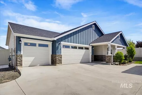 3904 E Berwick Dr, Nampa, ID 83687