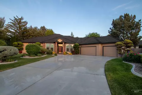 5026 N Greyloch Way, Boise, ID 83704