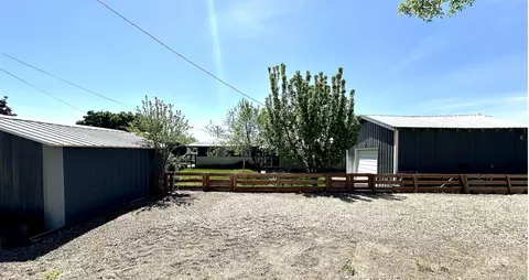 Exterior - 144 Lloyd Ave, Weiser, ID 83672 photo 6 of 7