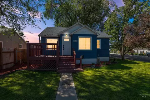 147 W Blaine Ave, Nampa, ID 83651