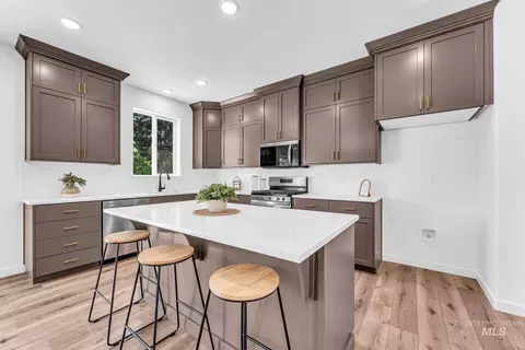 Kitchen - 1205 Copper Dr, Rupert, ID 83350 photo 2 of 2