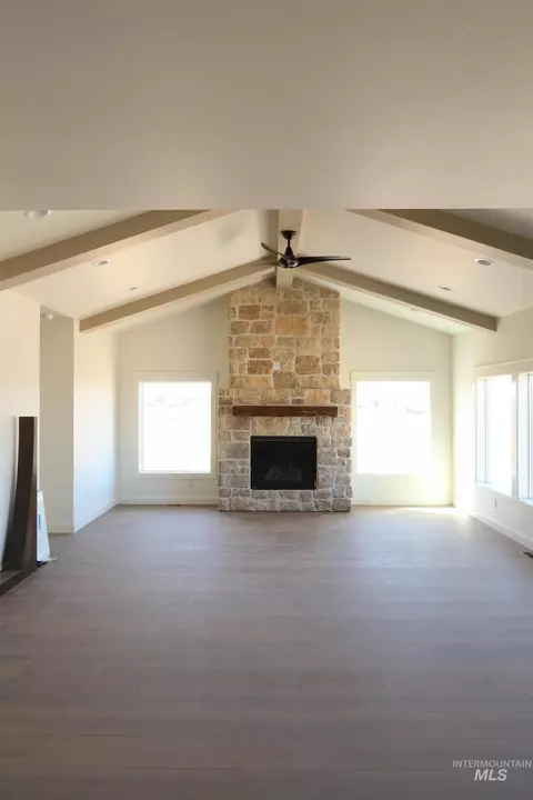Living - 563 S 80 E, Jerome, ID 83338 photo 2 of 2
