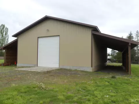 774 Pleasant Acre Dr, Weippe, ID 83553 photo 2