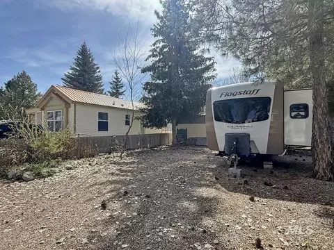 45 A St, Cascade, ID 83611 photo 3