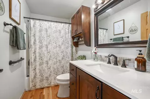 Bath - 2097 E 2500 N, Twin Falls, ID 83301 photo 1 of 3