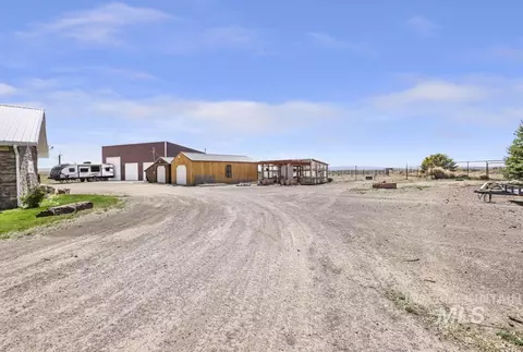Exterior - 2097 E 2500 N, Twin Falls, ID 83301 photo 7 of 16