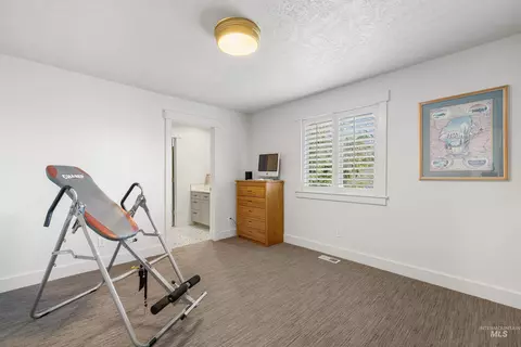 Bedroom - 1166 E Rivers End Dr, Eagle, ID 83616 photo 4 of 6