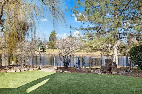 Exterior - 1166 E Rivers End Dr, Eagle, ID 83616 photo 5 of 5