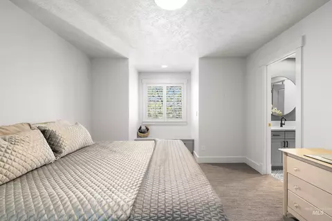 Bedroom - 1166 E Rivers End Dr, Eagle, ID 83616 photo 3 of 6
