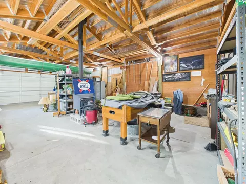 Exterior - 4 Lem Ct, Cascade, ID 83611 photo 6 of 14