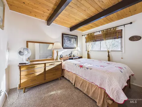 Bedroom - 4 Lem Ct, Cascade, ID 83611 photo 1 of 7