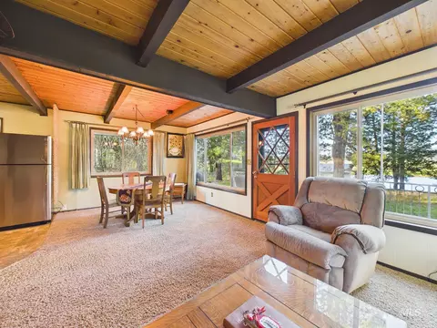 Living - 4 Lem Ct, Cascade, ID 83611 photo 1 of 5